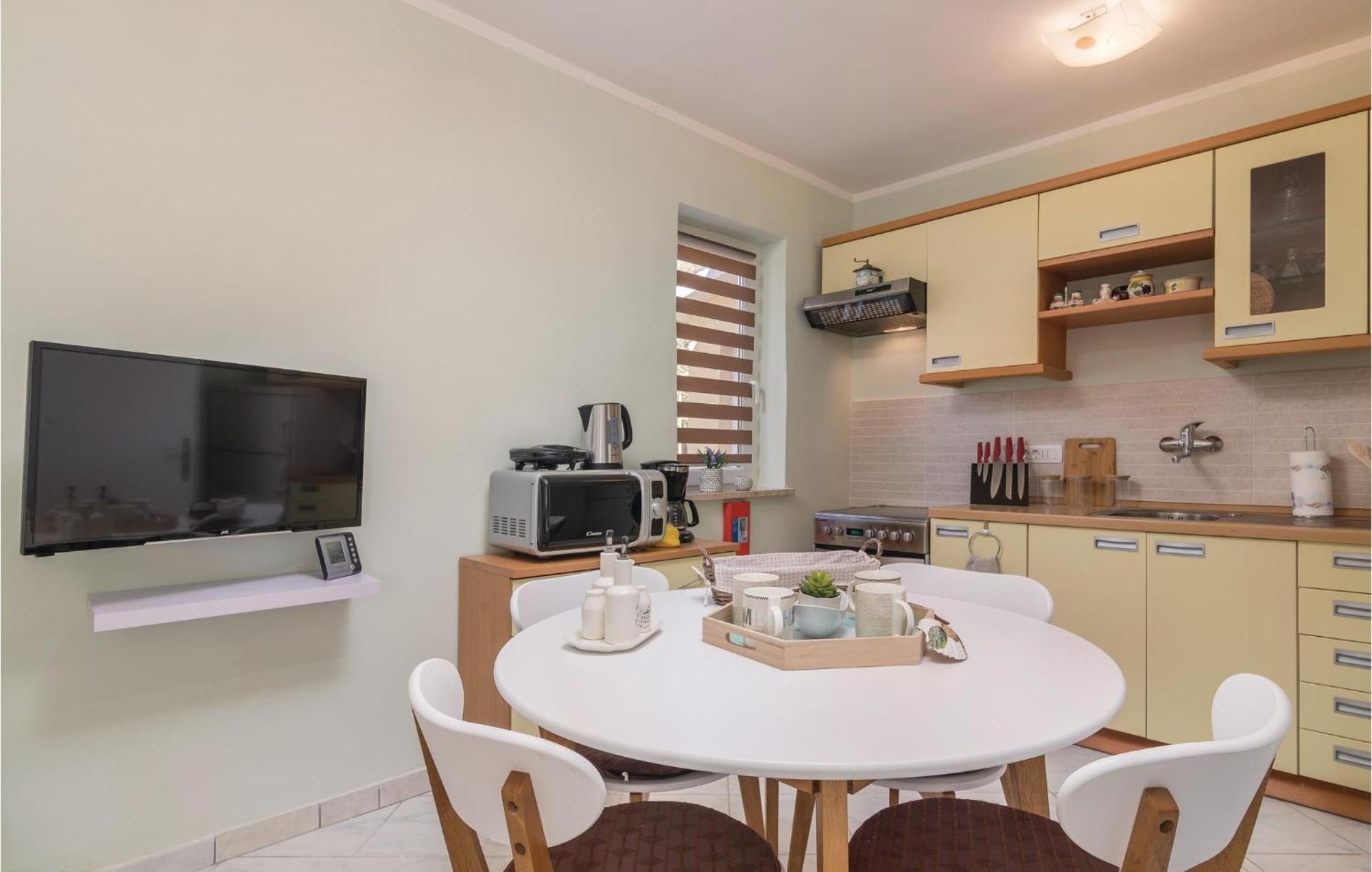 Amazing Apartment In Rabac With Wifi Raša Exteriér fotografie