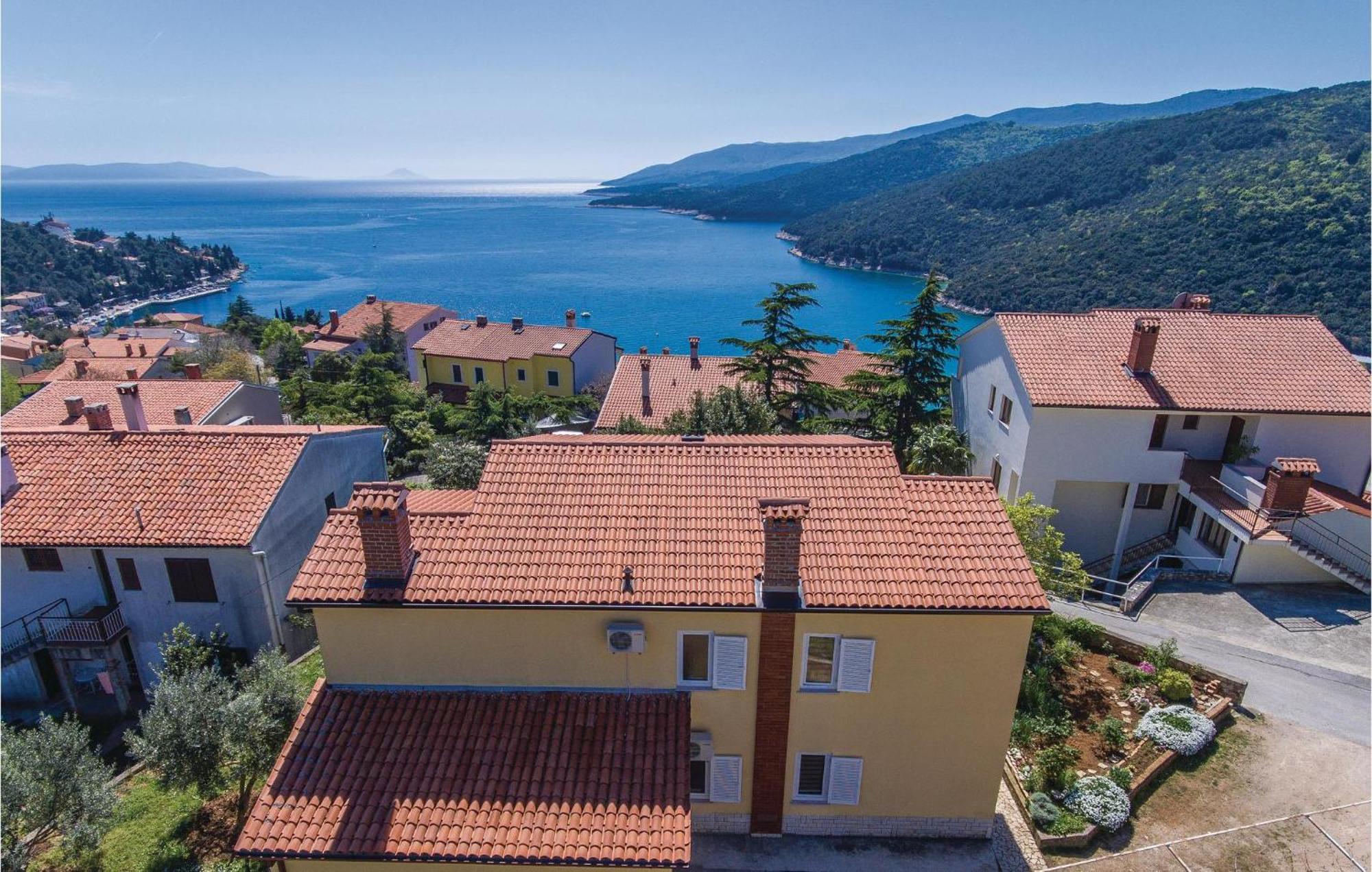 Amazing Apartment In Rabac With Wifi Raša Exteriér fotografie